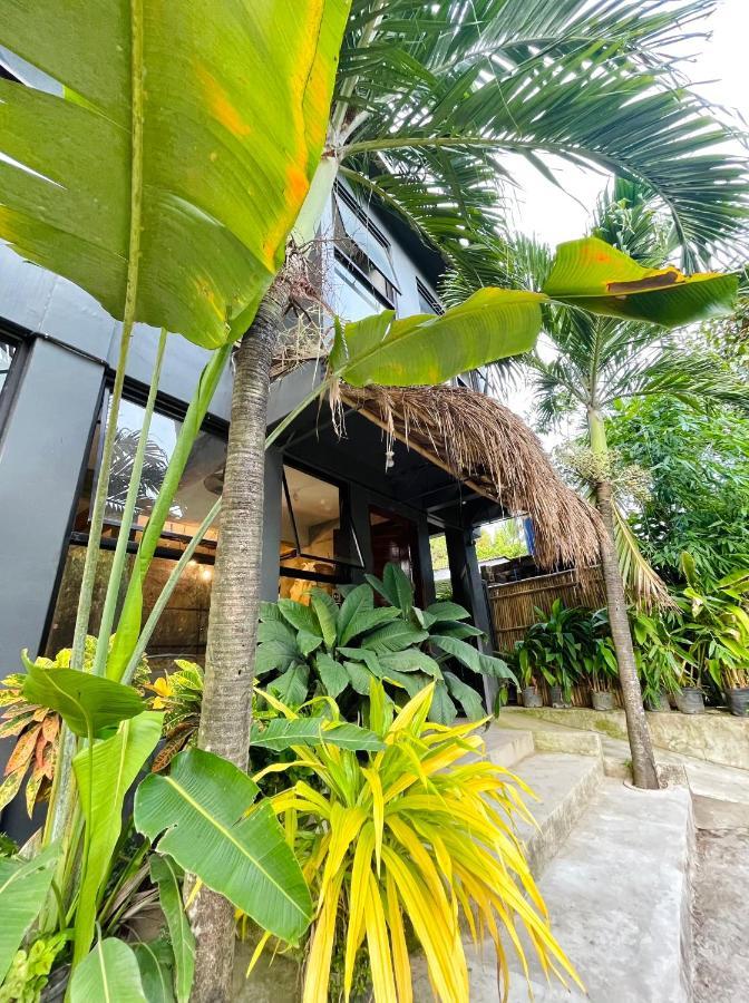 Dayon Hostel Coron Exterior photo