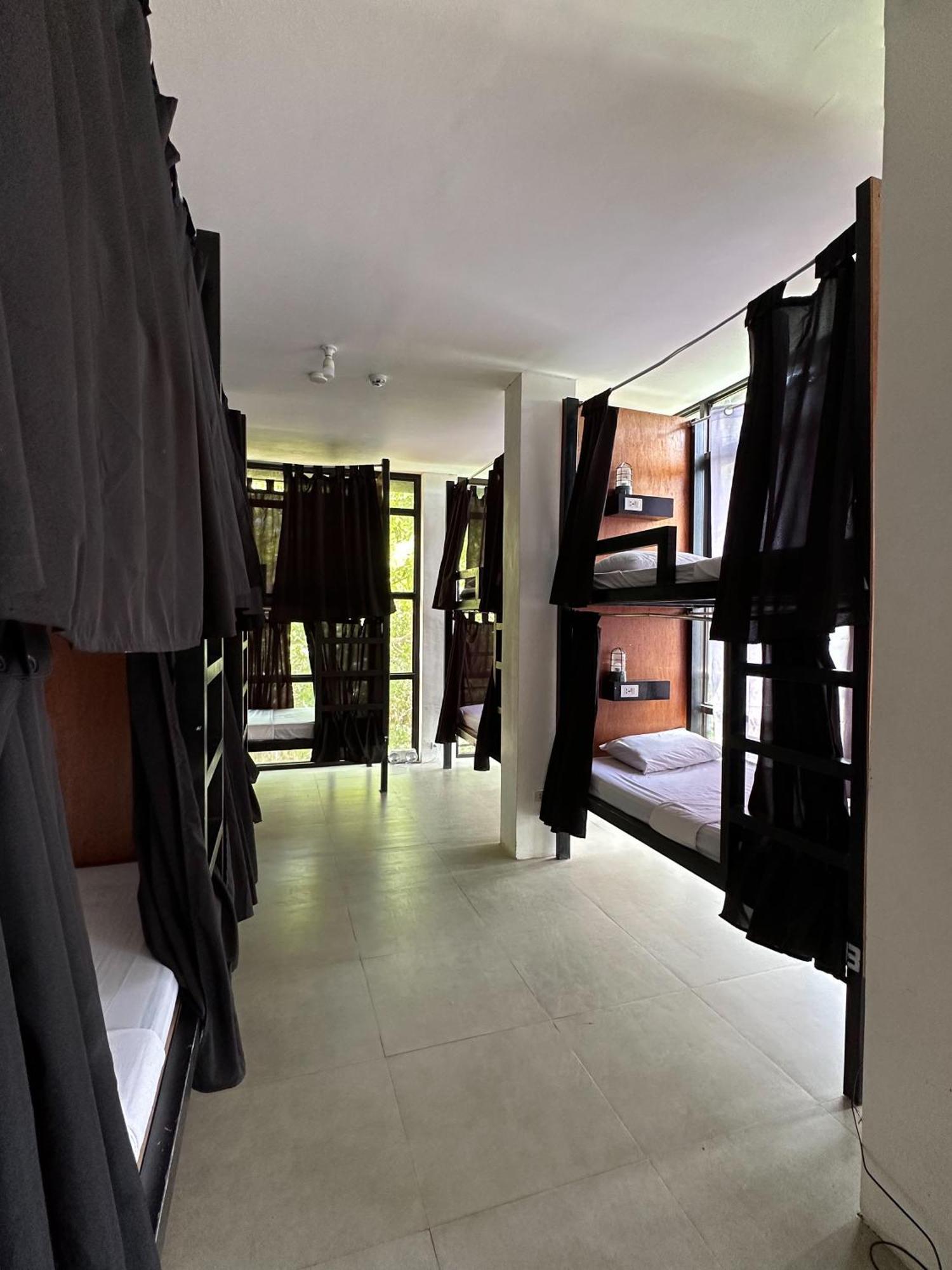 Dayon Hostel Coron Exterior photo